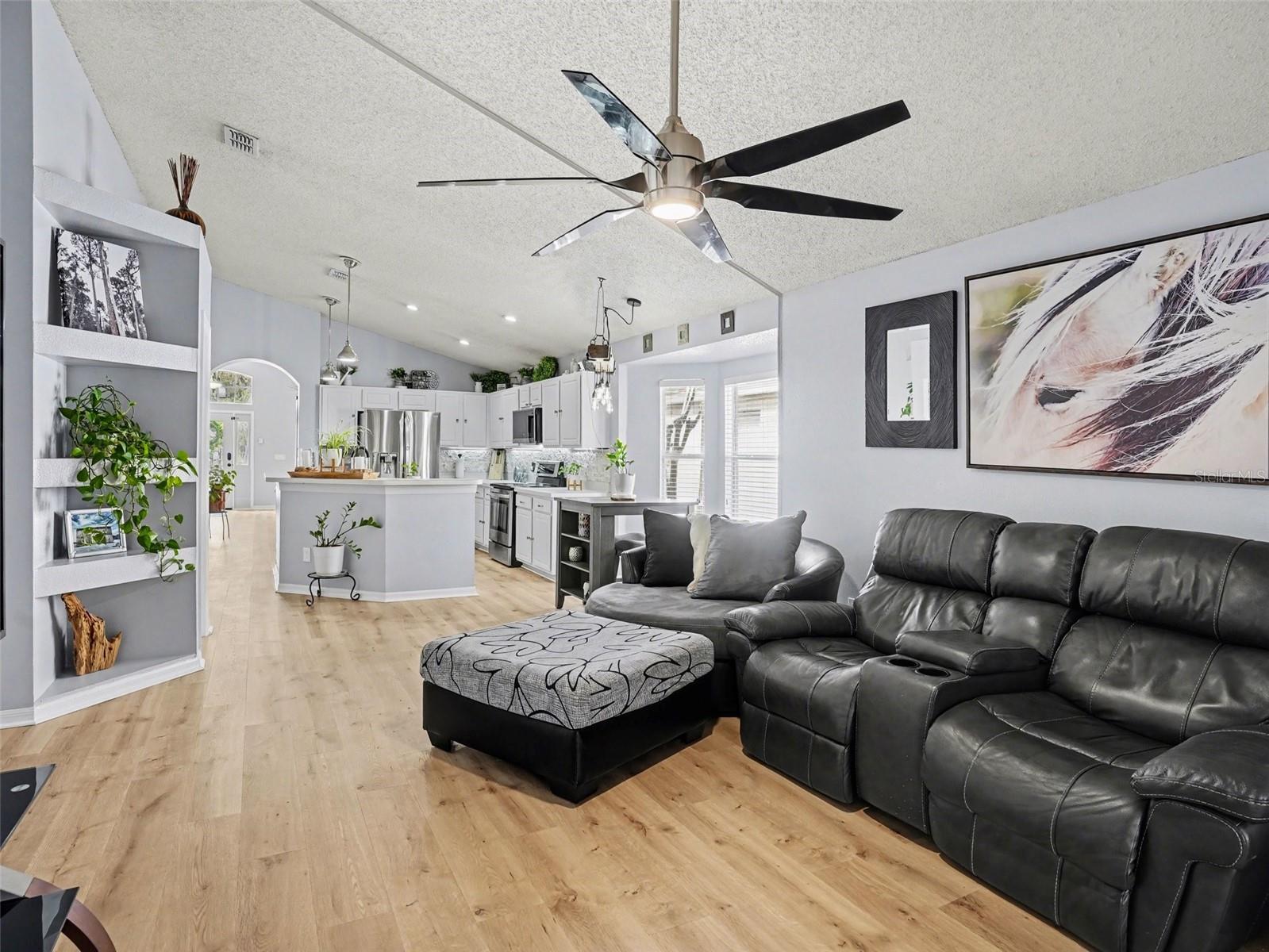 Listing photo id 10 for 14161 Portrush Drive