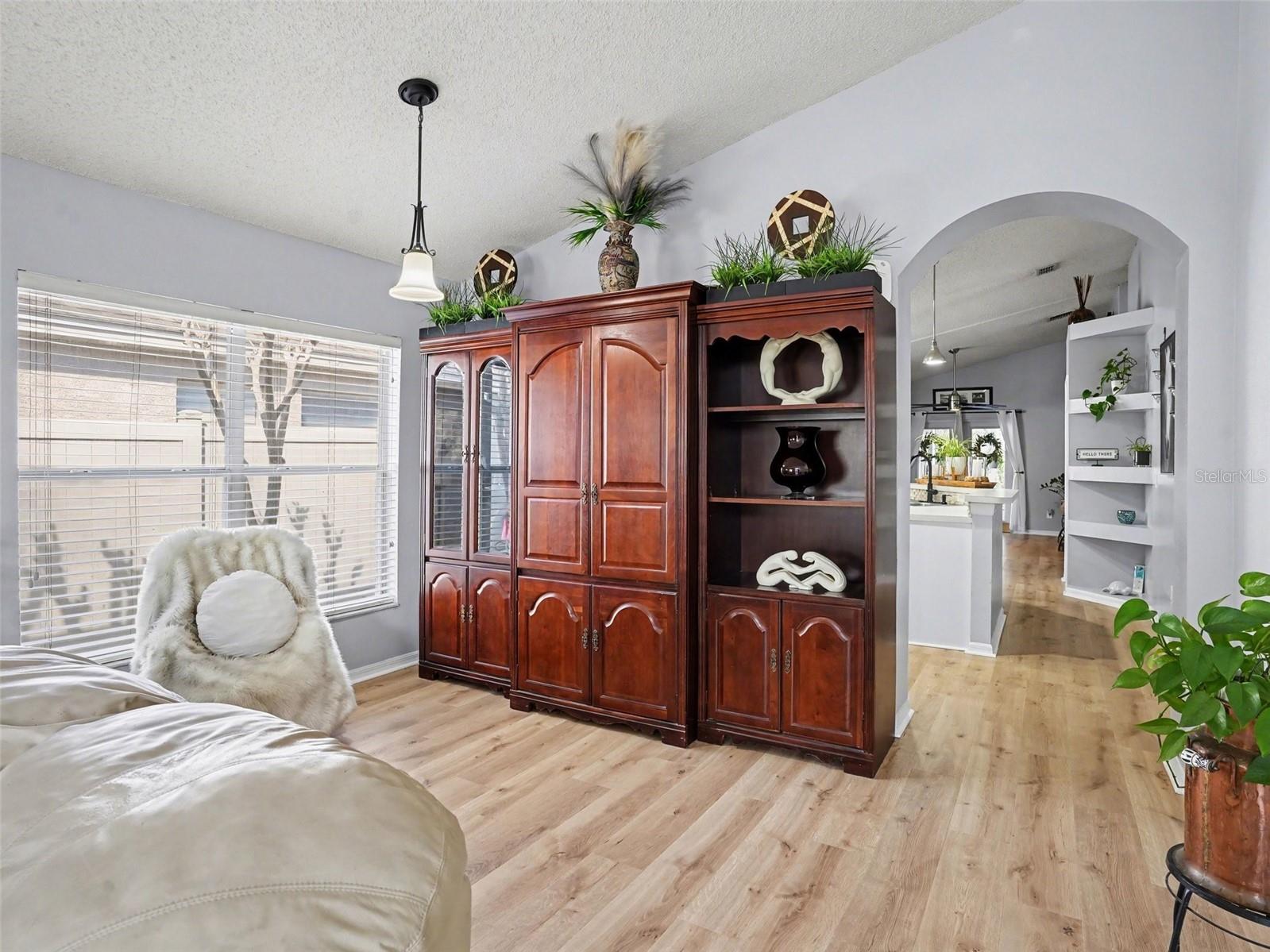 Listing photo id 11 for 14161 Portrush Drive