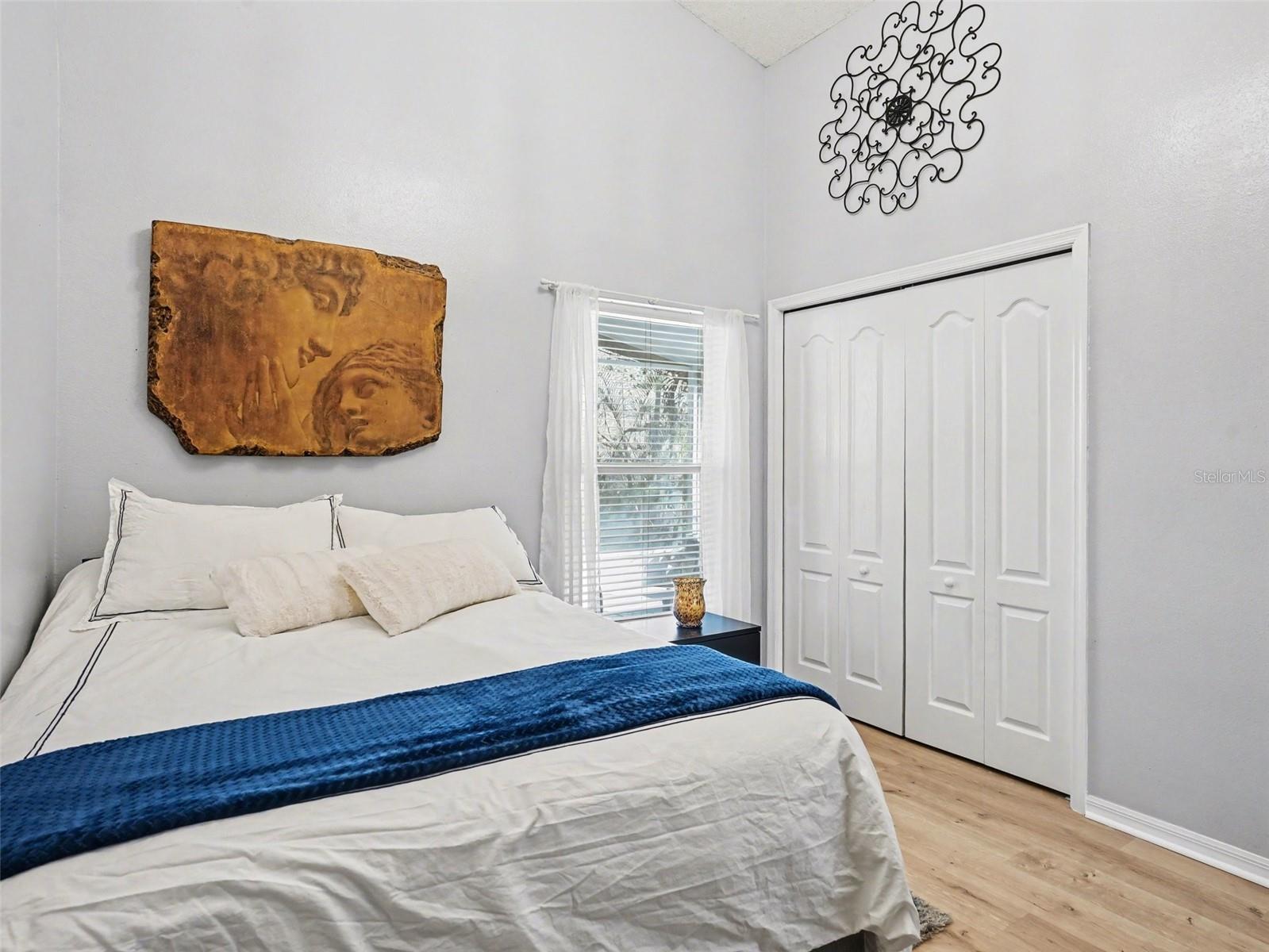 Listing photo id 21 for 14161 Portrush Drive