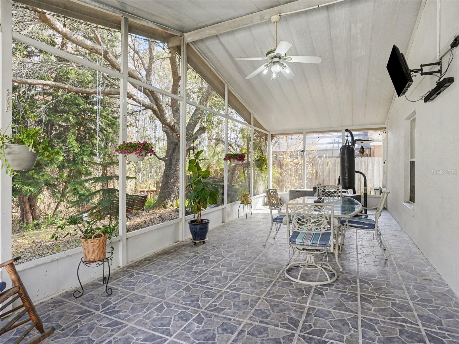 Listing photo id 24 for 14161 Portrush Drive