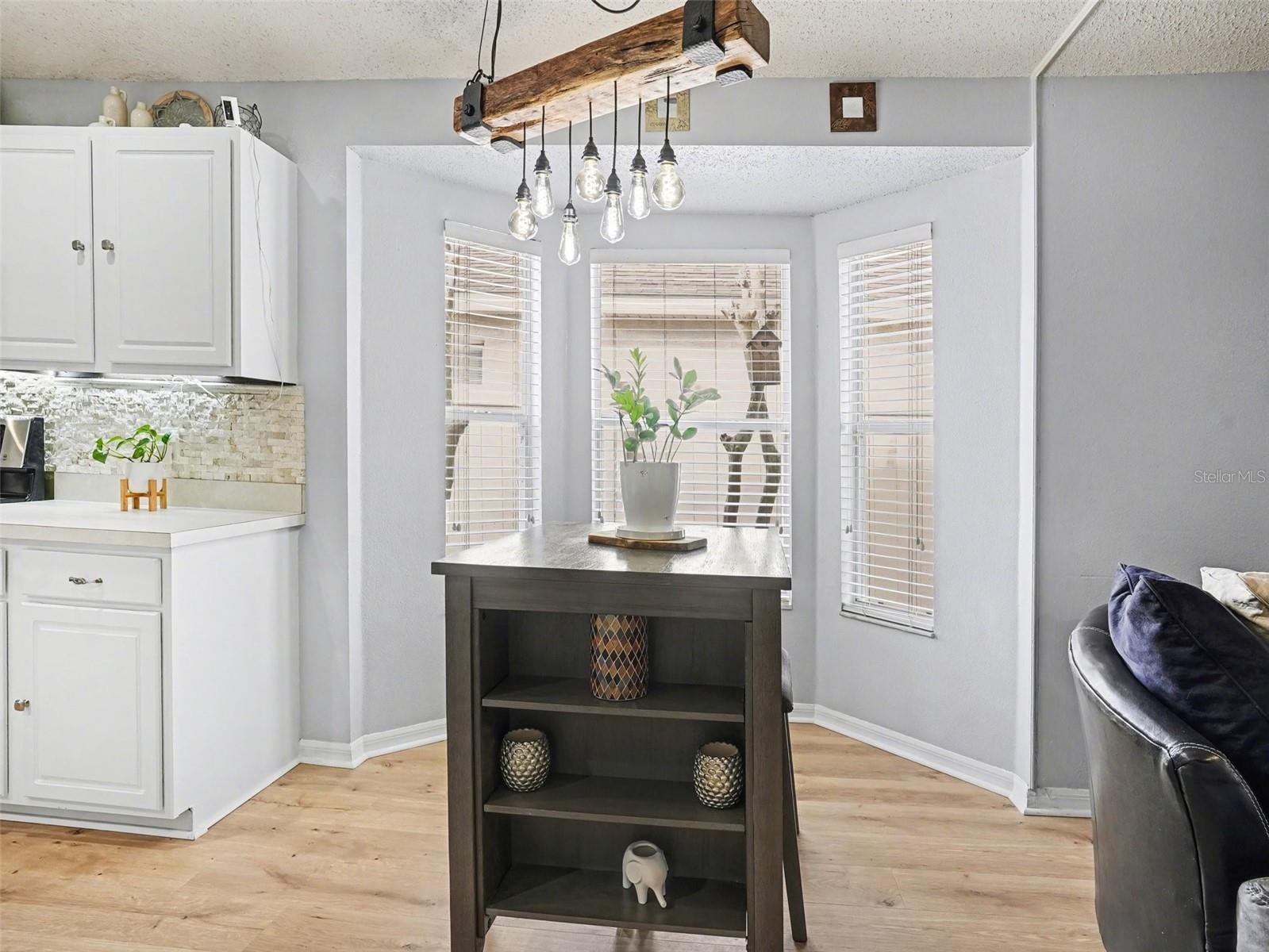 Listing photo id 5 for 14161 Portrush Drive