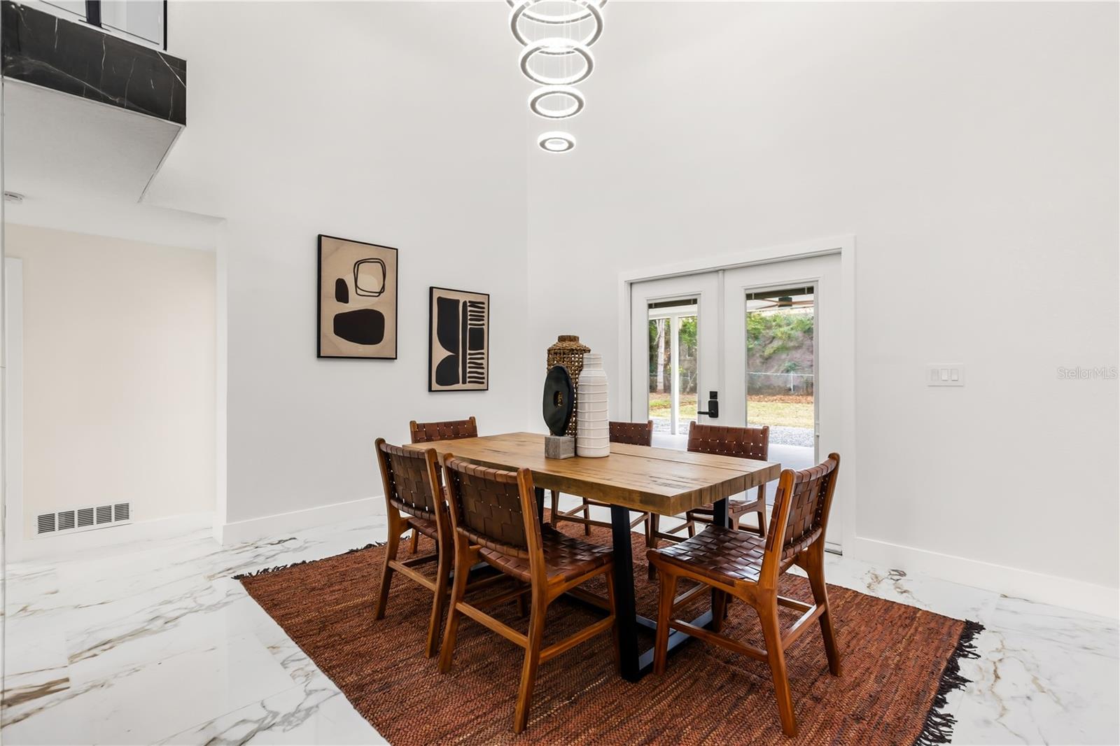 Image 10 of 47 For 4 Chase Road