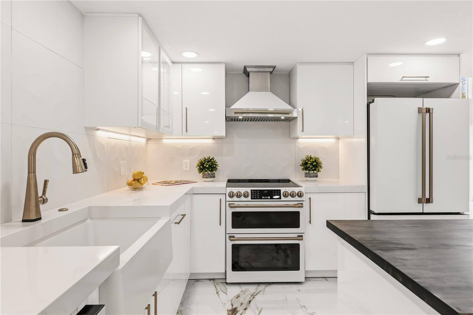 Image 15 of 47 For 4 Chase Road