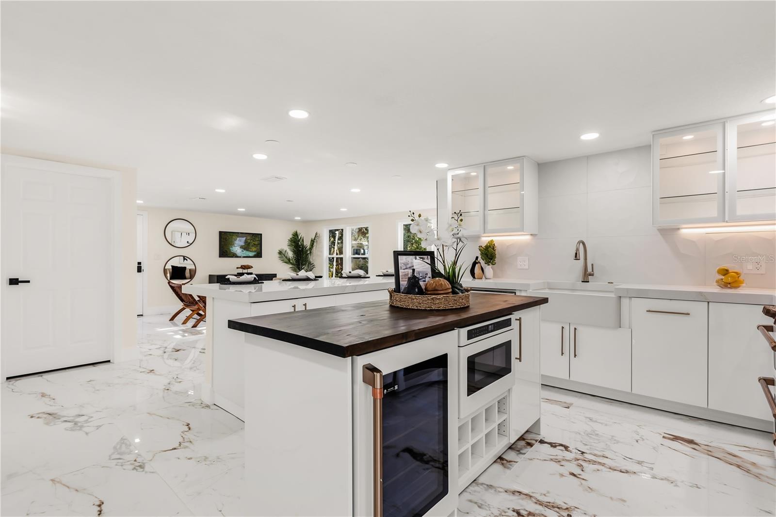 Image 16 of 47 For 4 Chase Road