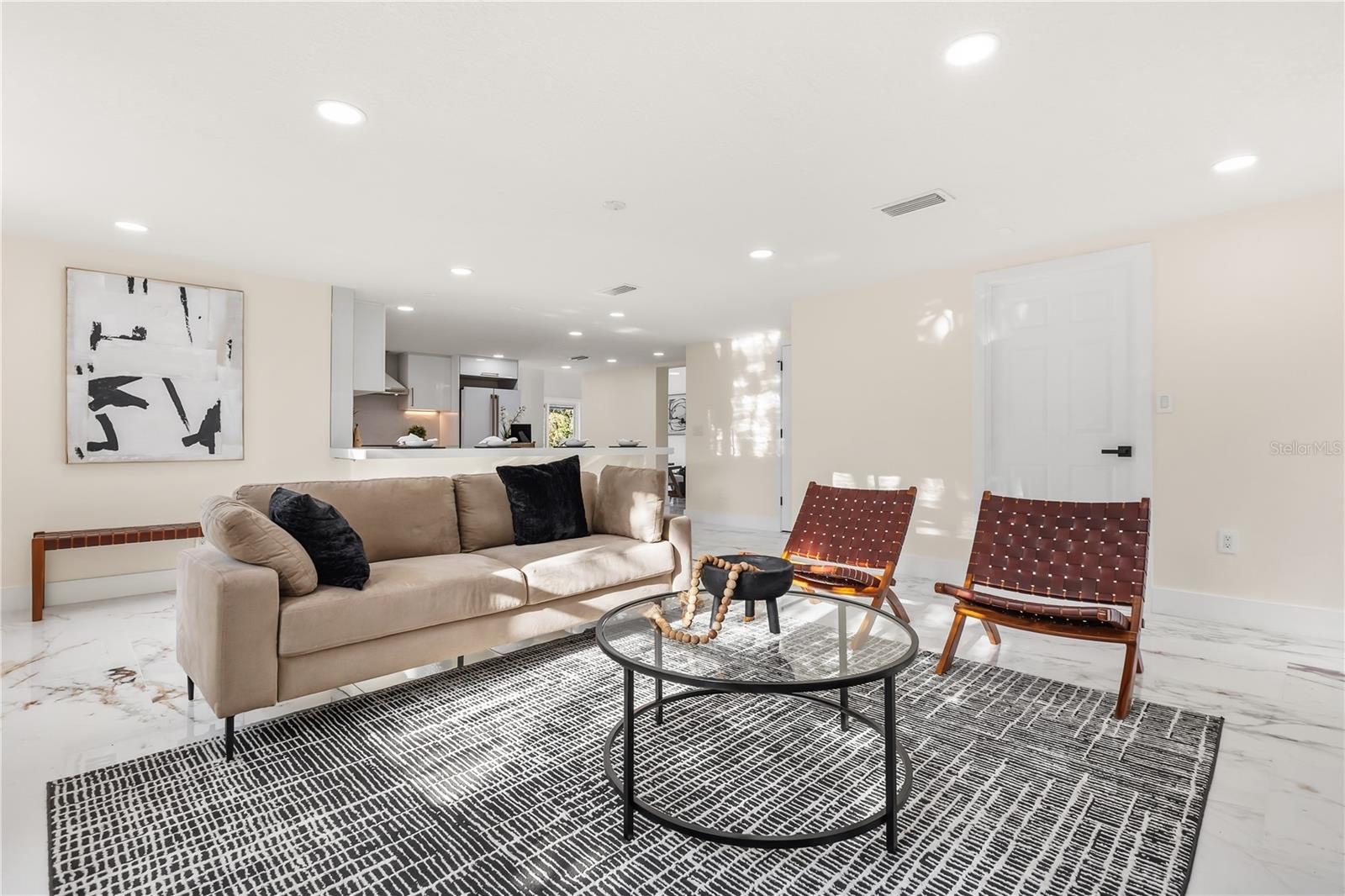 Image 19 of 47 For 4 Chase Road