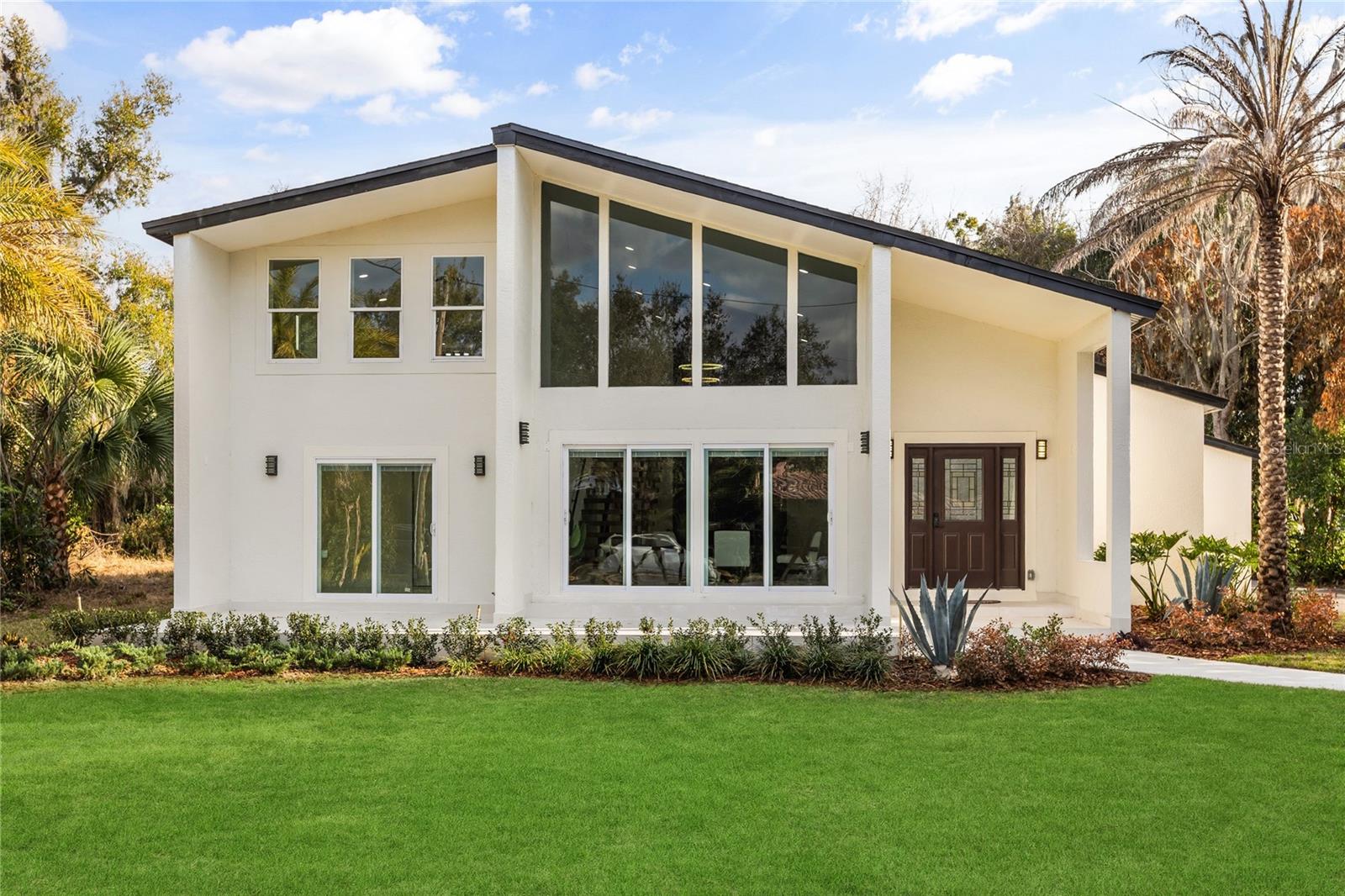 Image 2 of 47 For 4 Chase Road