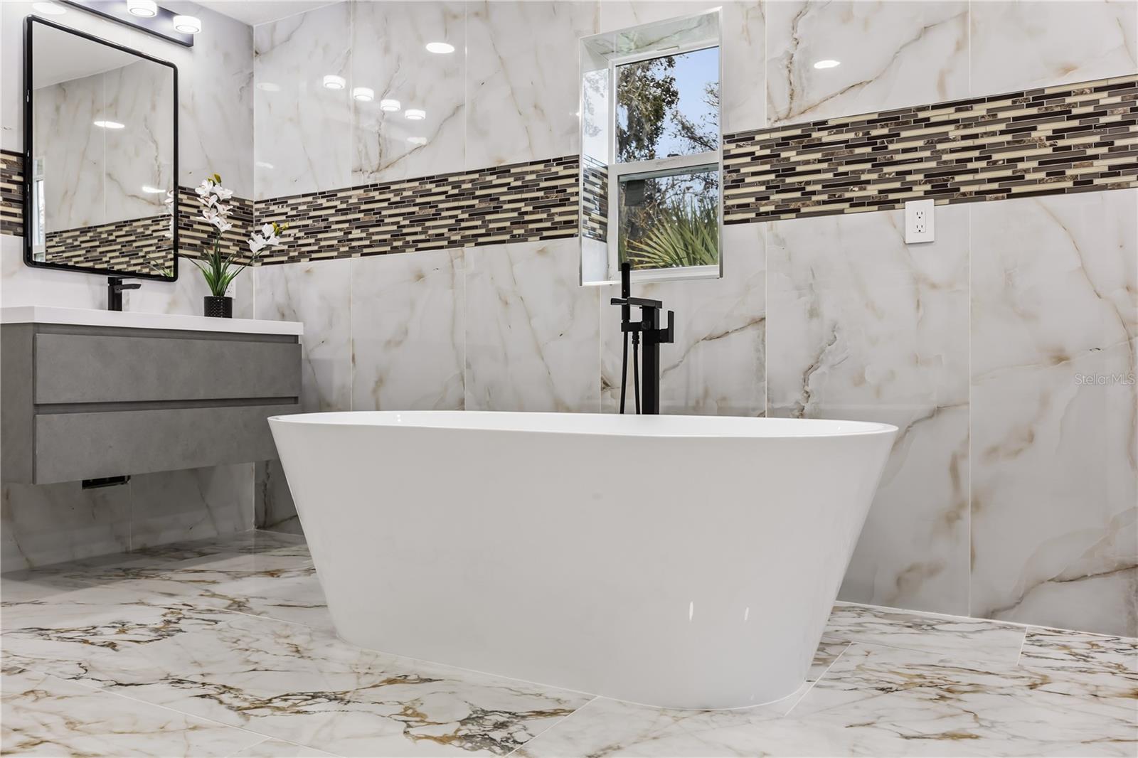 Image 29 of 47 For 4 Chase Road