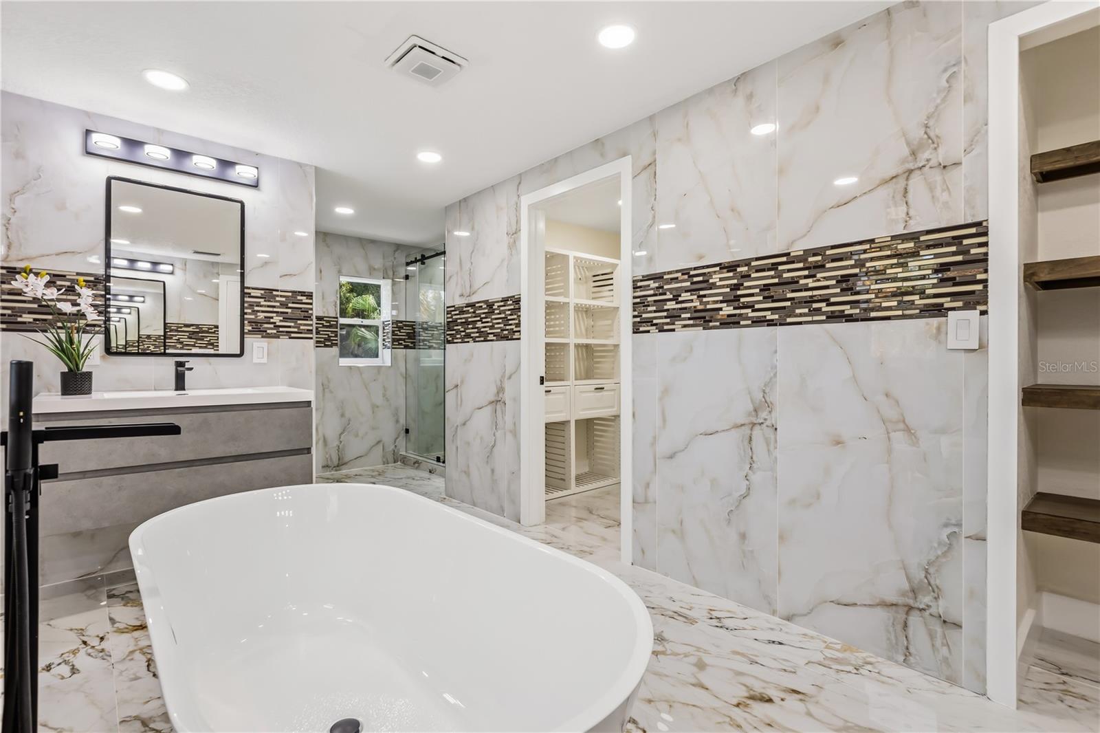 Image 31 of 47 For 4 Chase Road