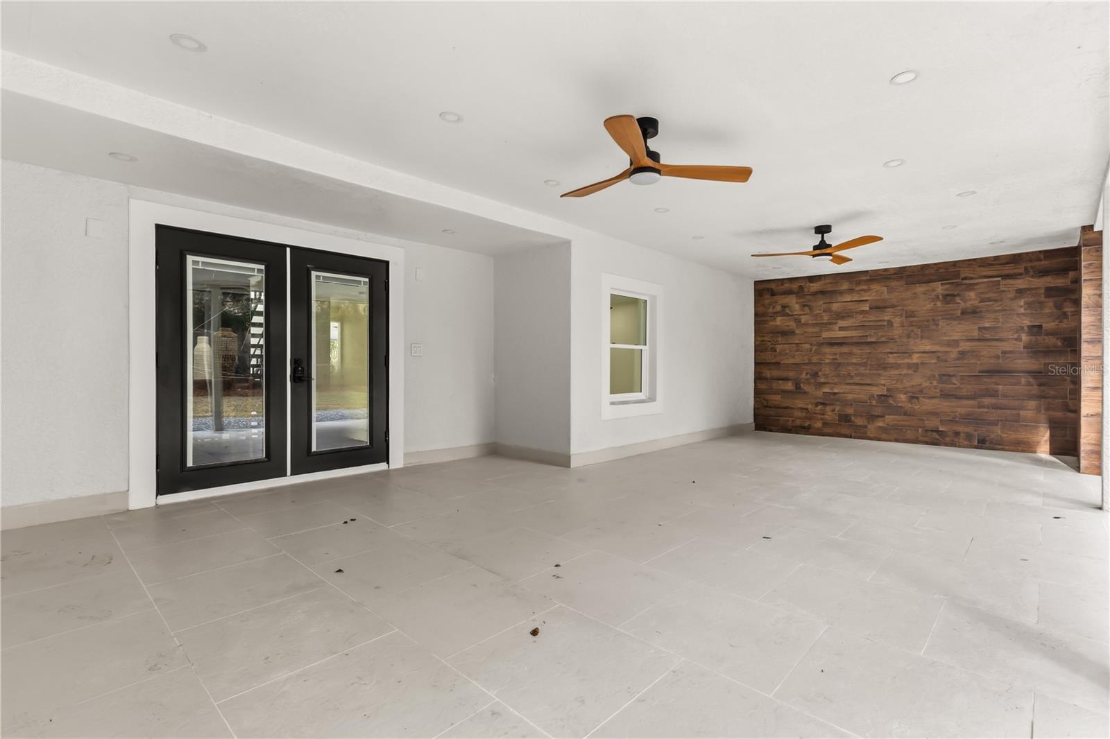 Image 37 of 47 For 4 Chase Road