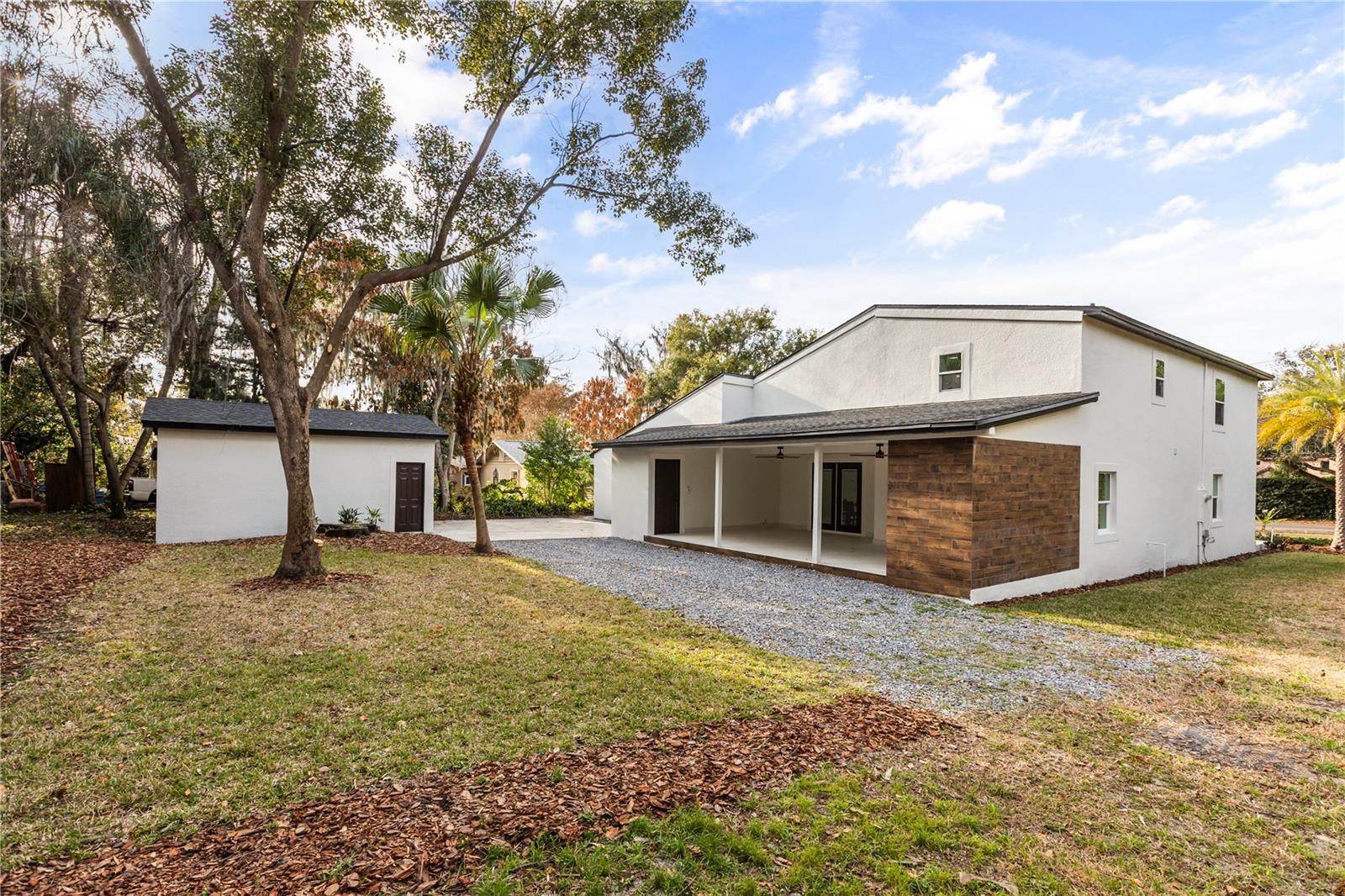 Image 39 of 47 For 4 Chase Road