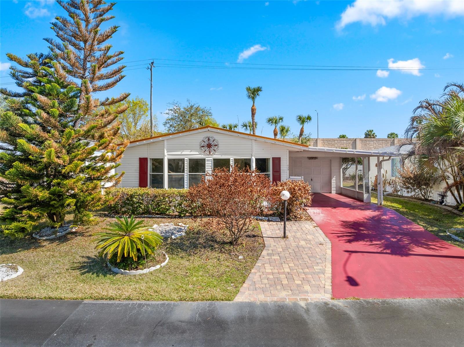 Image 3 of 43 For 117 Woodsmill Boulevard 45