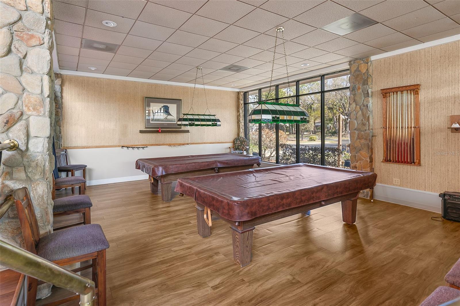 Image 39 of 43 For 117 Woodsmill Boulevard 45