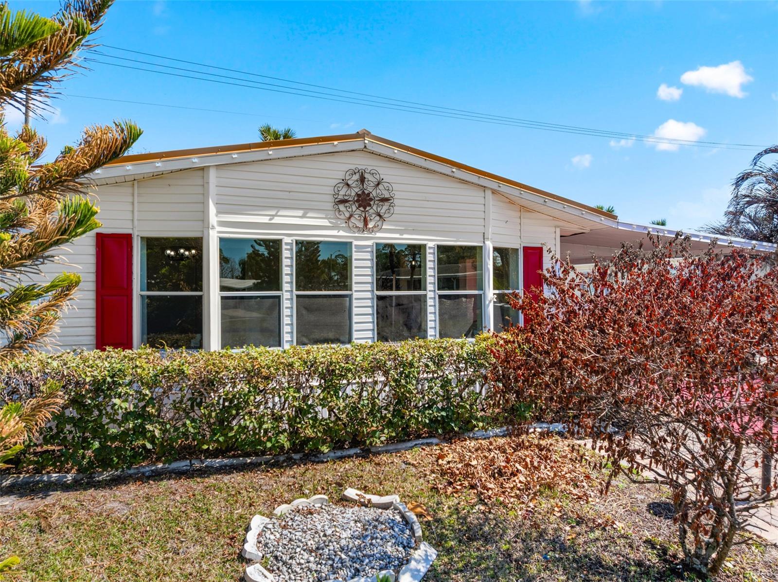 Image 5 of 43 For 117 Woodsmill Boulevard 45