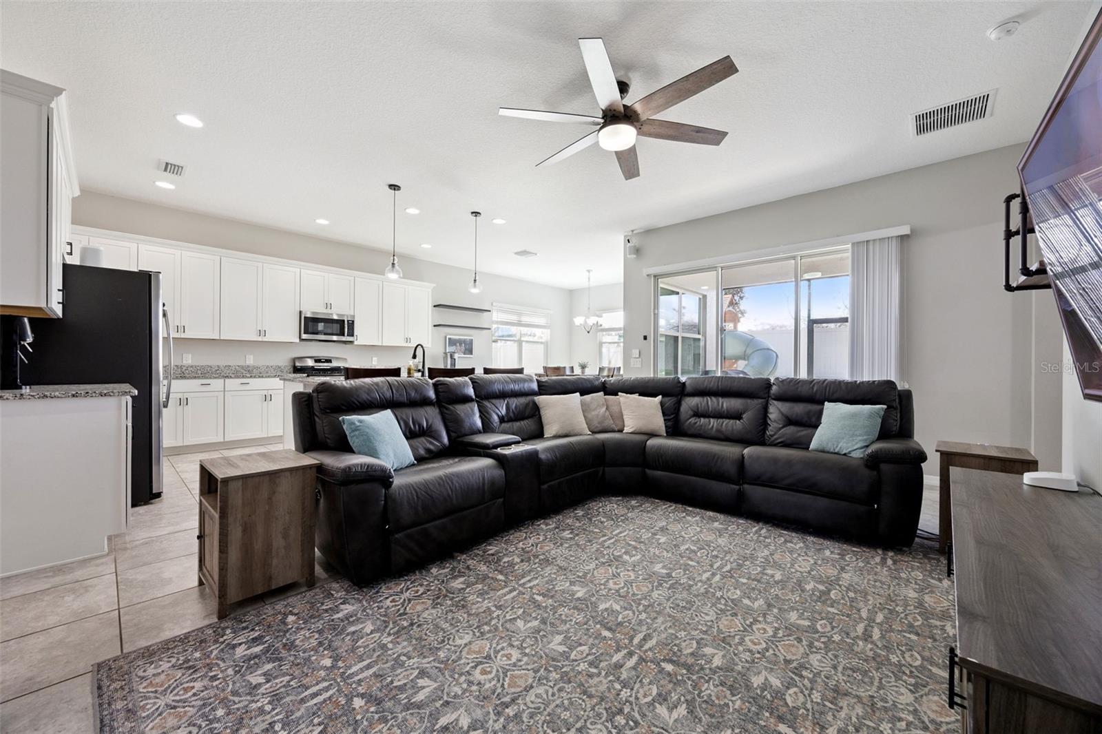 Image 12 of 47 For 1096 Alder Tree Drive