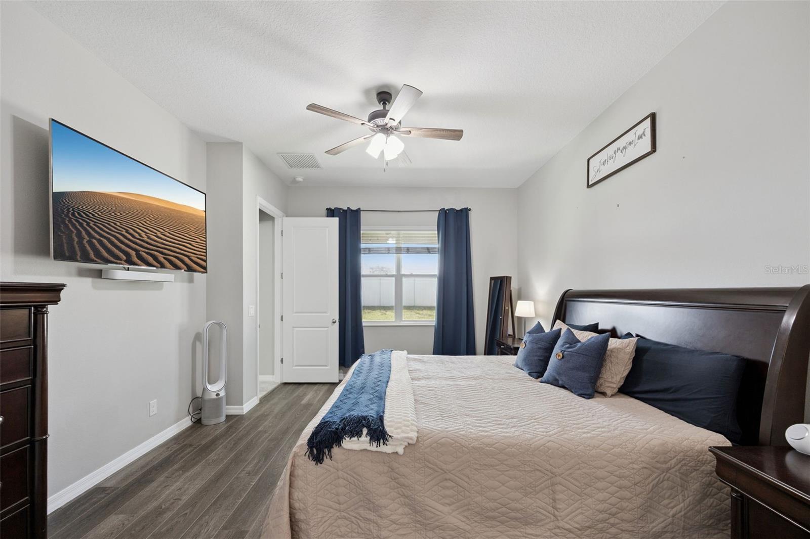 Image 24 of 47 For 1096 Alder Tree Drive