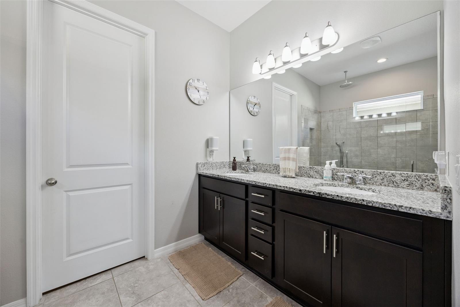 Image 30 of 47 For 1096 Alder Tree Drive