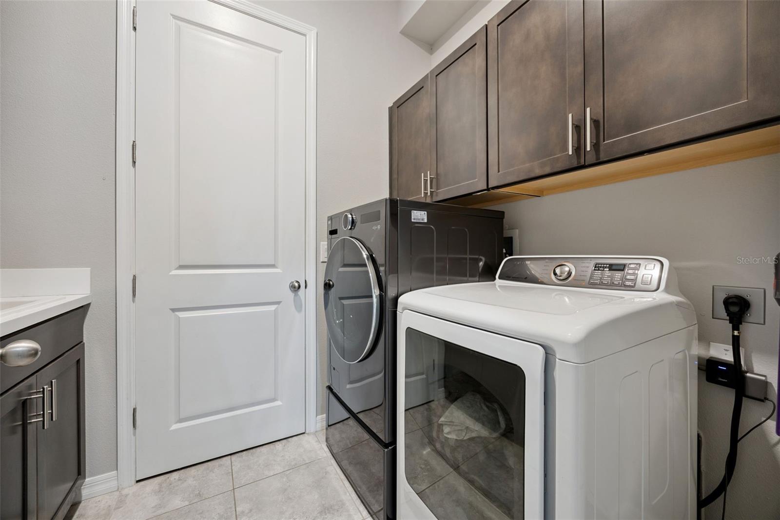 Image 33 of 47 For 1096 Alder Tree Drive