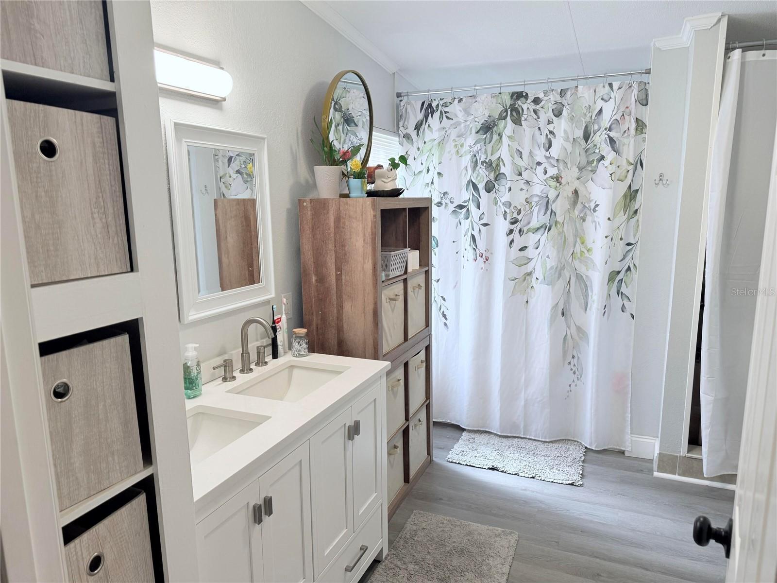 Image 20 of 25 For 900 Racoon Trail