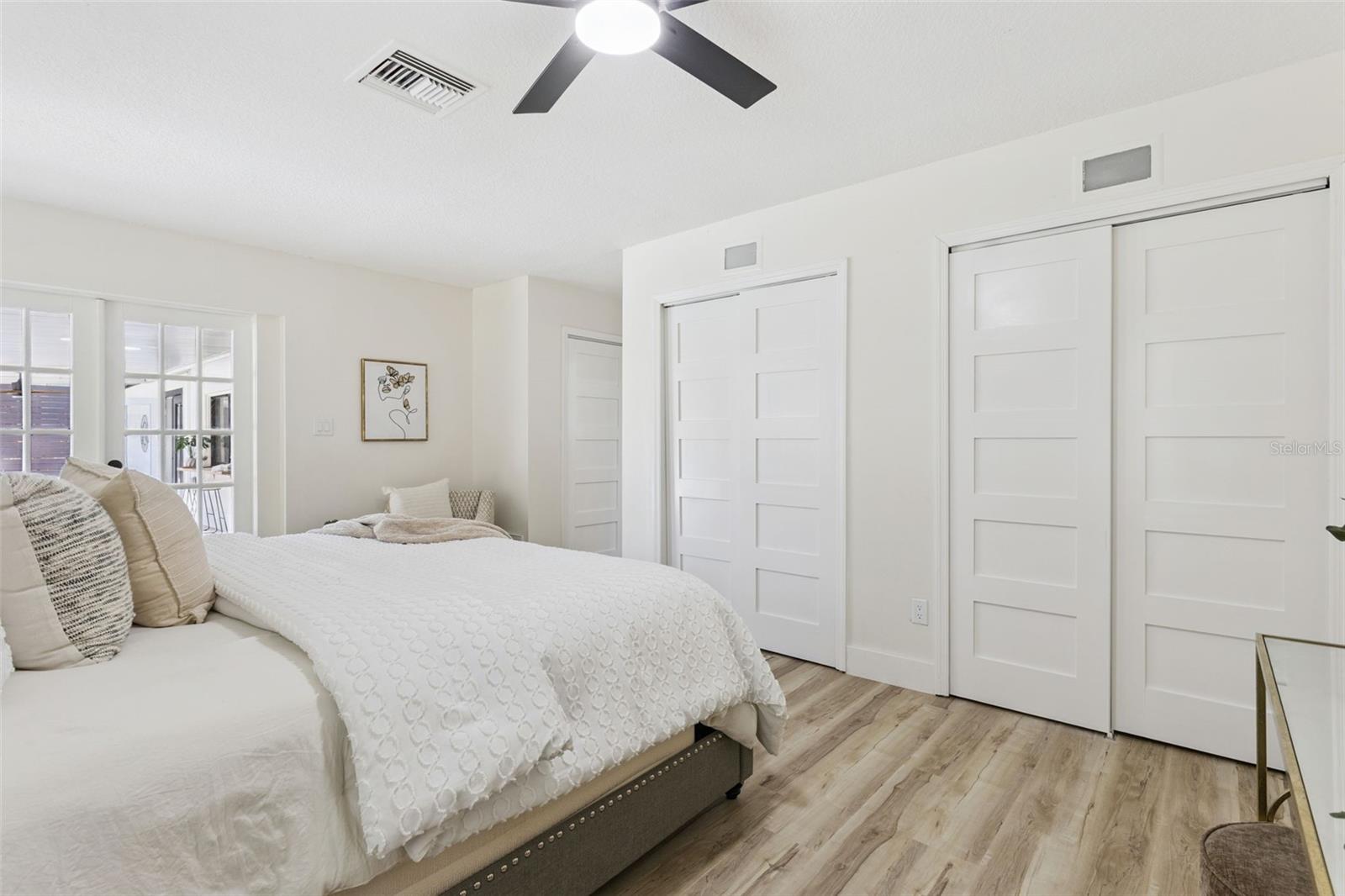 Image 14 of 37 For 407 Forest Road