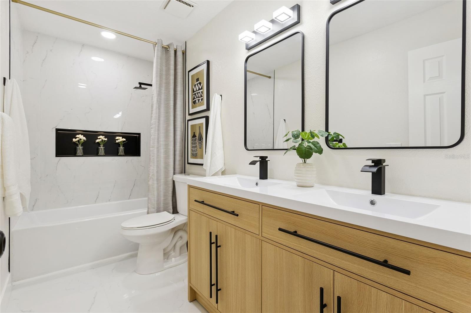 Image 19 of 37 For 407 Forest Road