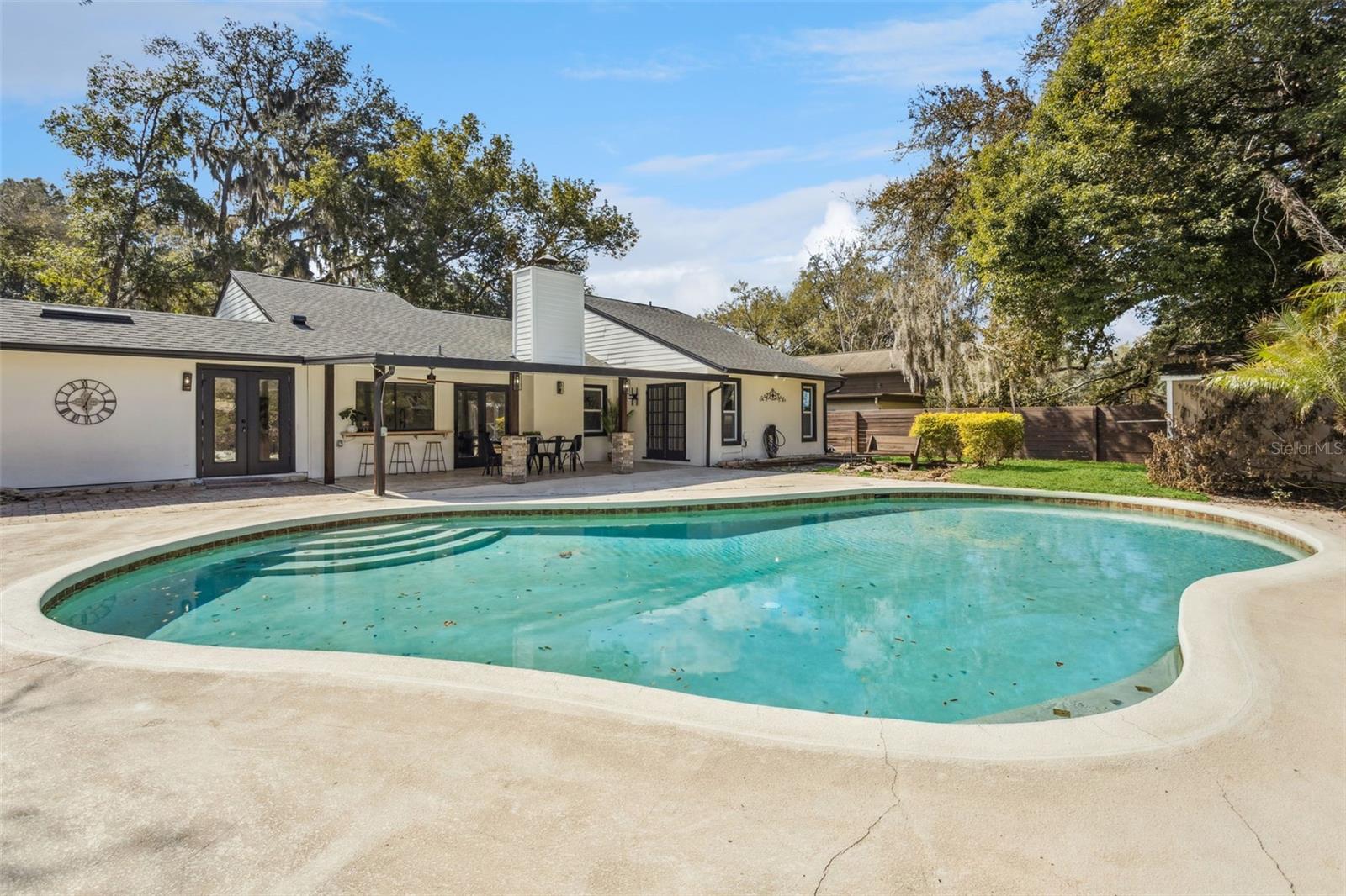 Image 25 of 37 For 407 Forest Road