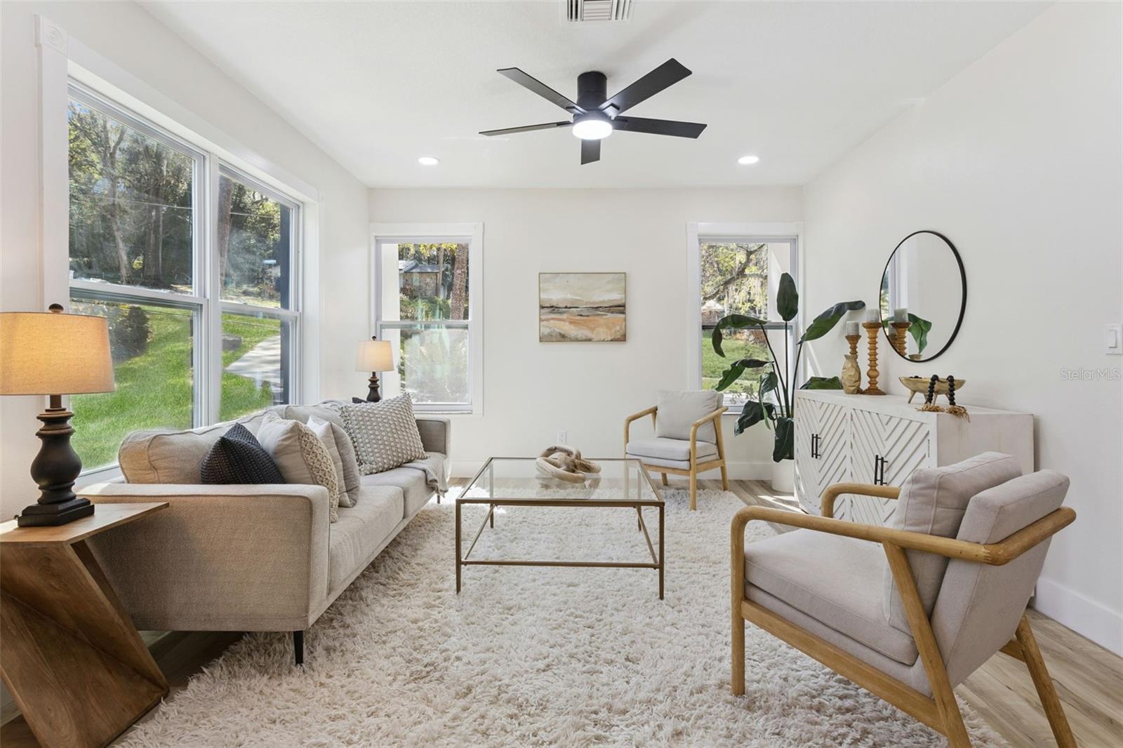 Image 5 of 37 For 407 Forest Road