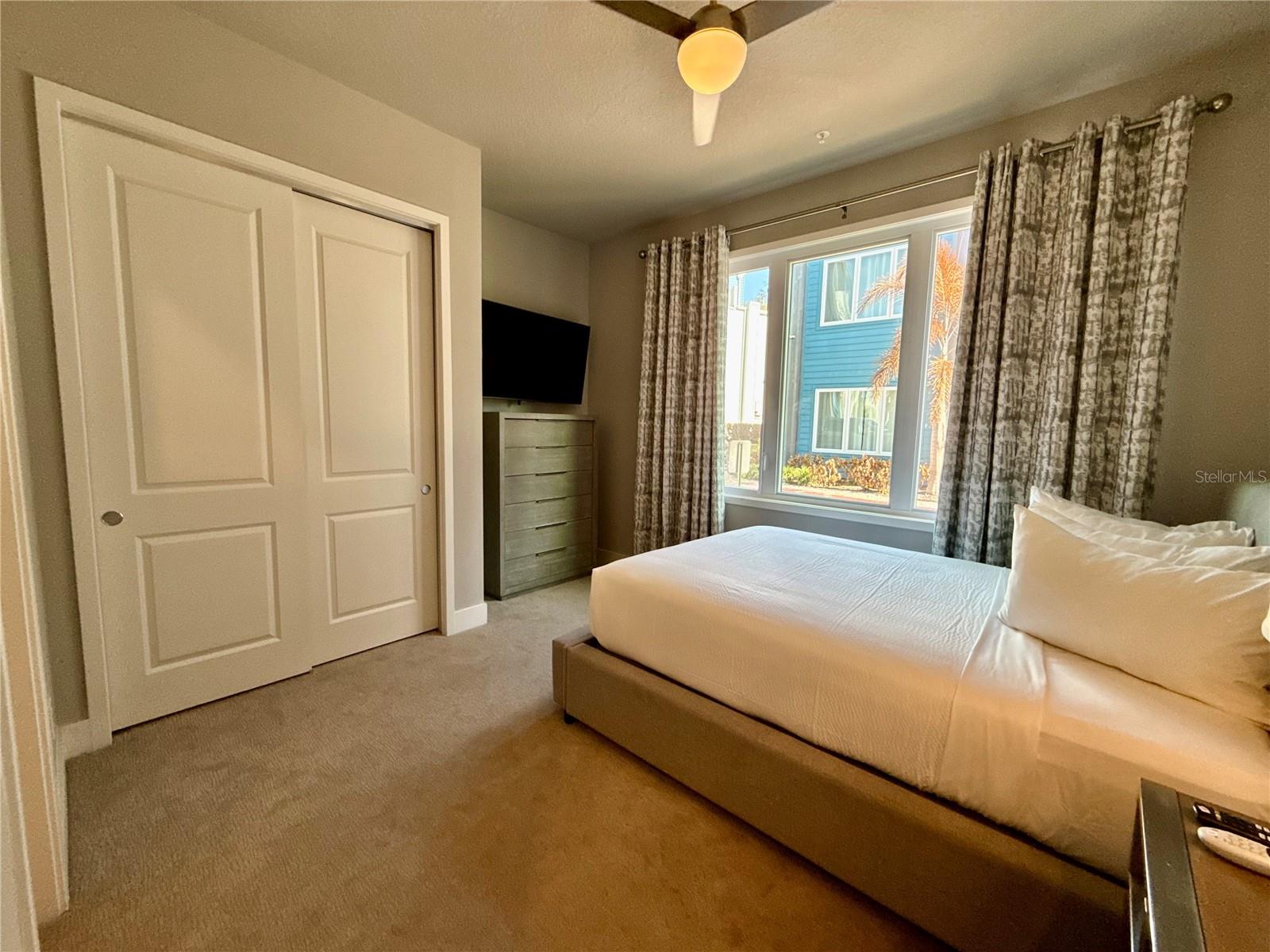 Image 14 of 36 For 7740 Sandy Ridge Drive 120