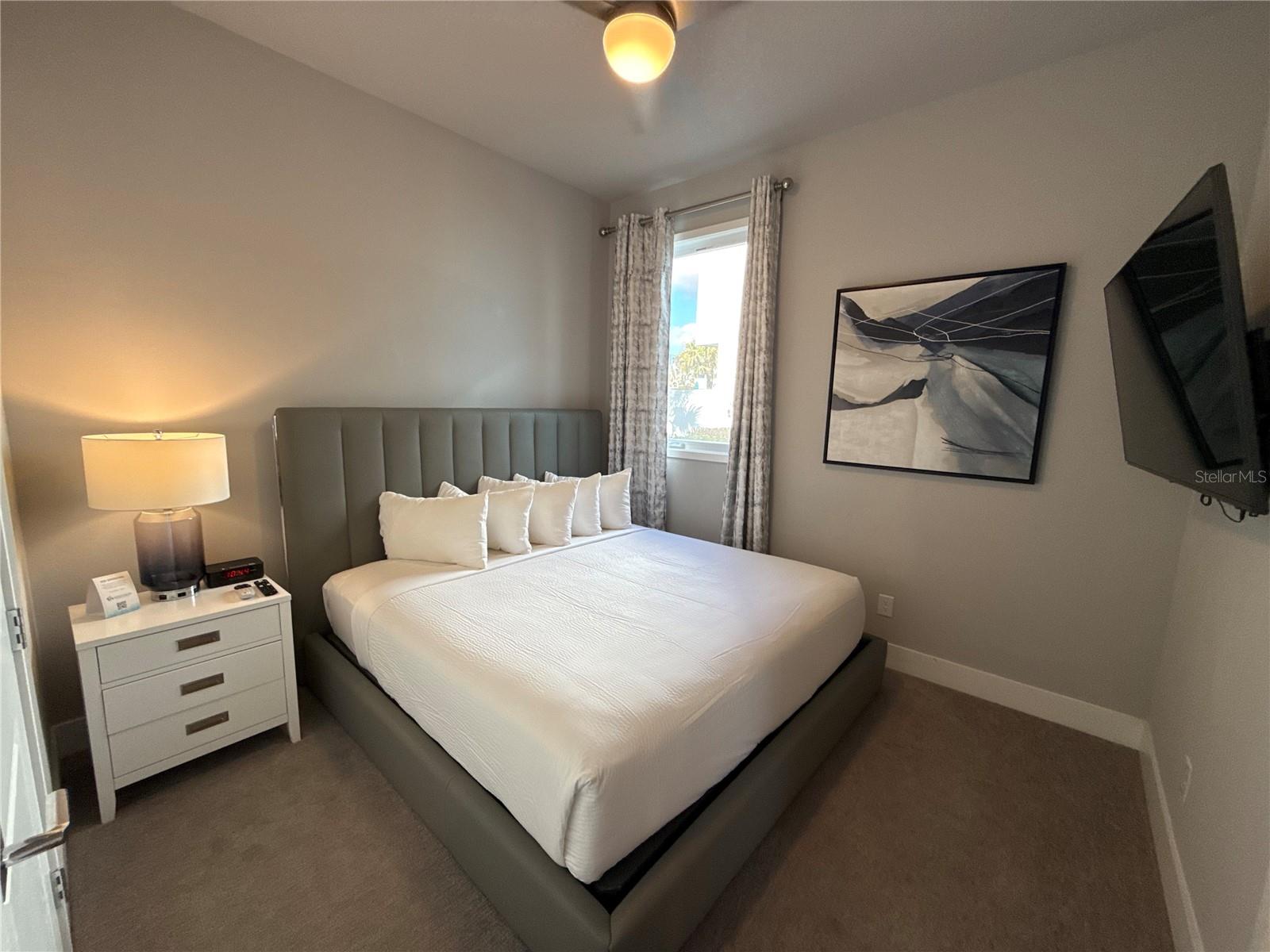 Image 25 of 36 For 7740 Sandy Ridge Drive 120