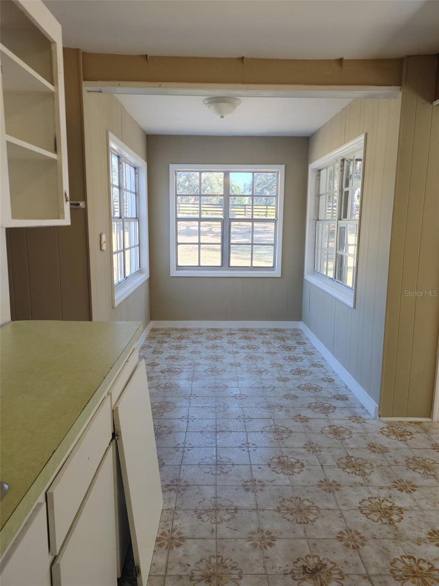 Image 3 of 21 For 1838 145th Avenue Road