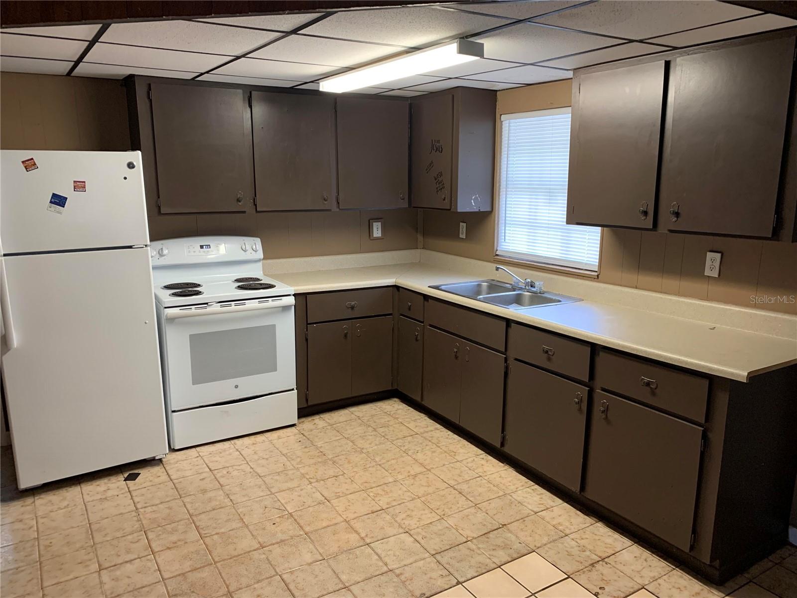 Image 4 of 21 For 1838 145th Avenue Road