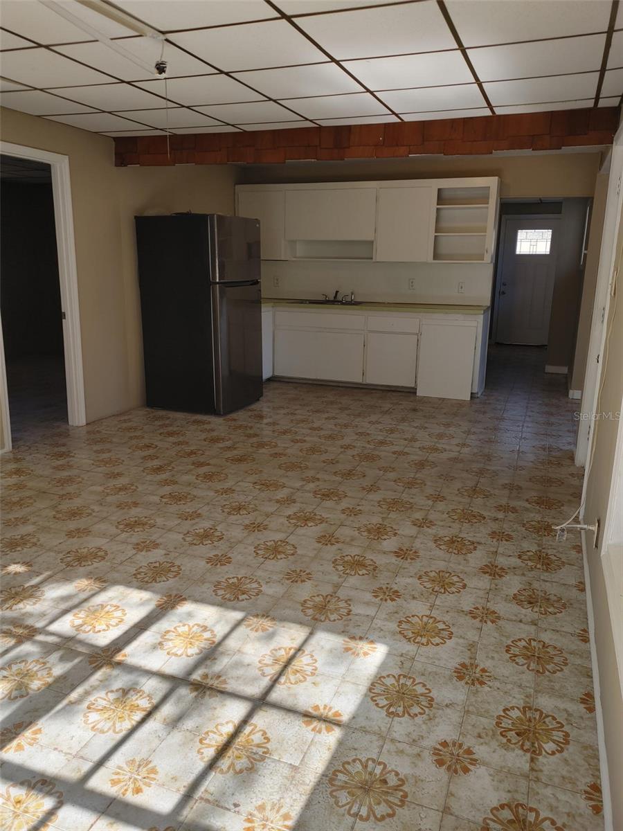 Image 5 of 21 For 1838 145th Avenue Road