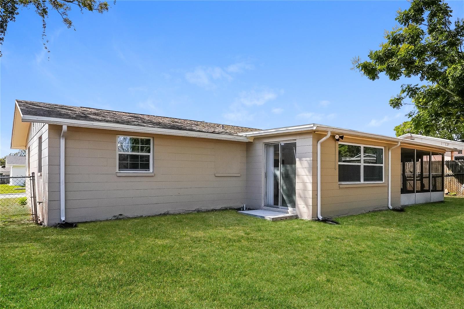 Image 15 of 16 For 7625 Ilex Drive