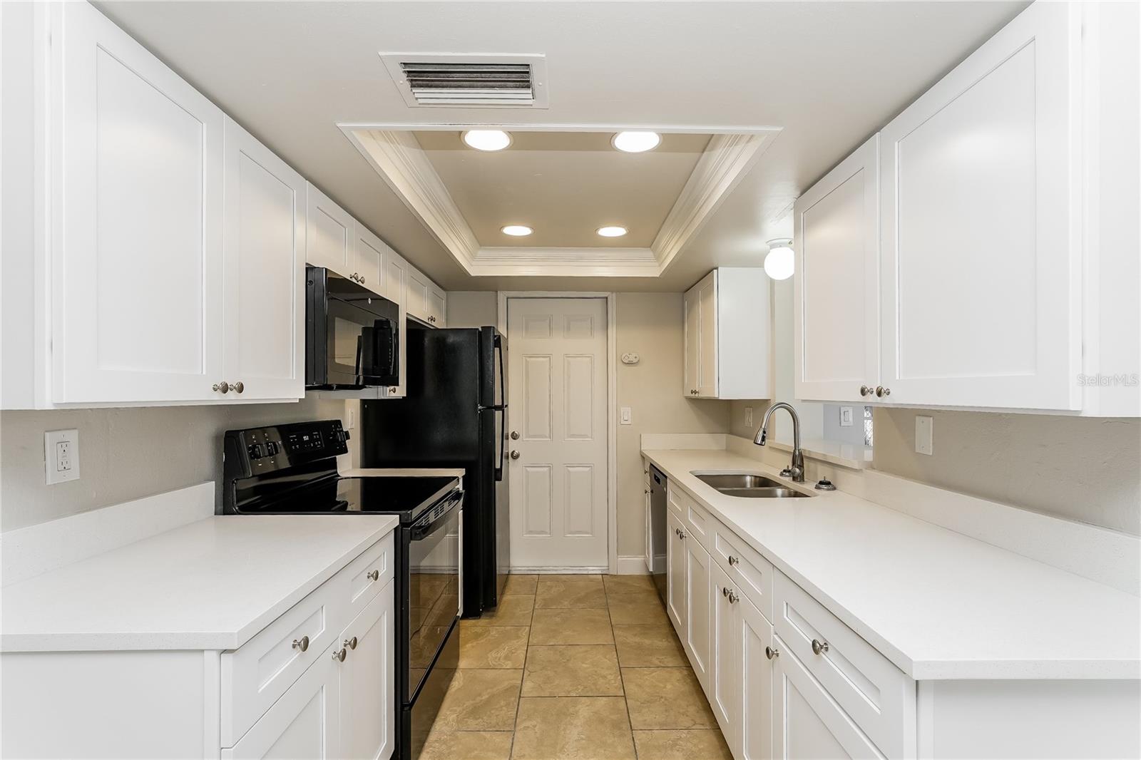 Image 4 of 16 For 7625 Ilex Drive