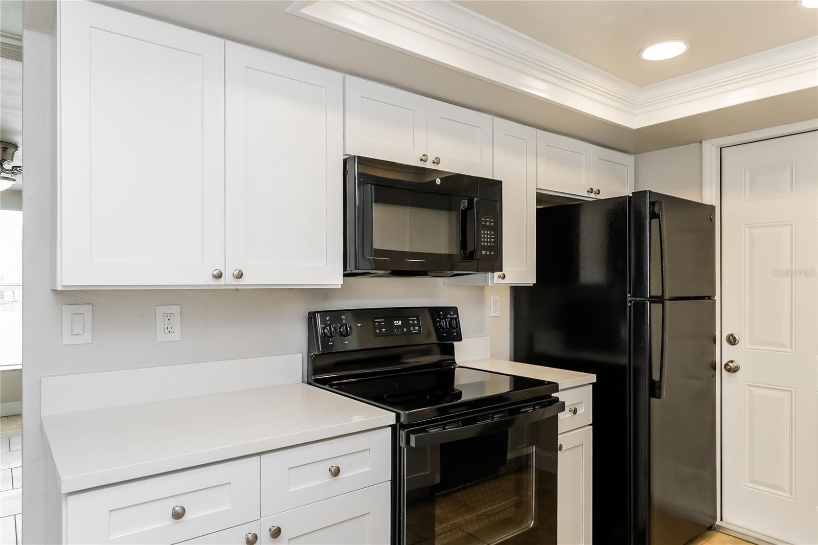 Image 5 of 16 For 7625 Ilex Drive