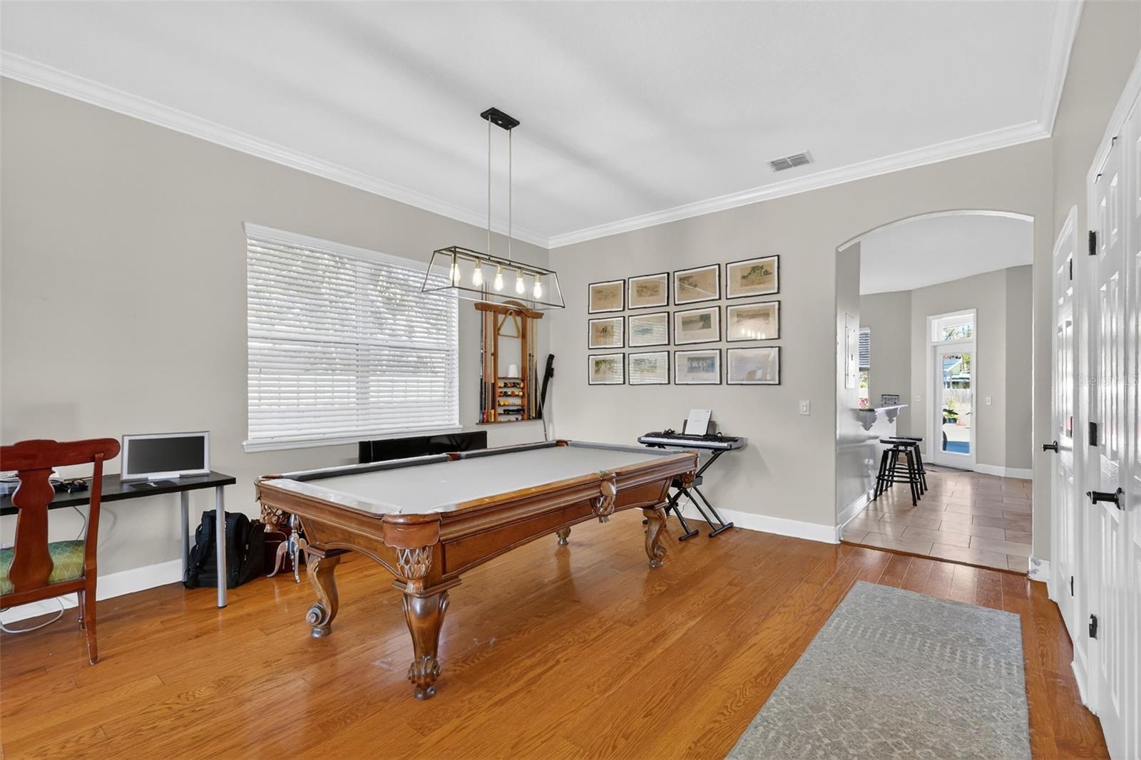 Image 12 of 66 For 111 Steele Street