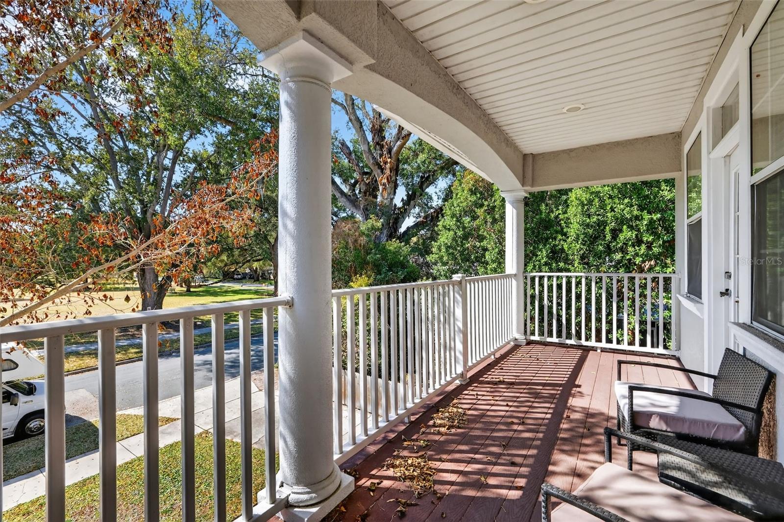 Image 26 of 66 For 111 Steele Street