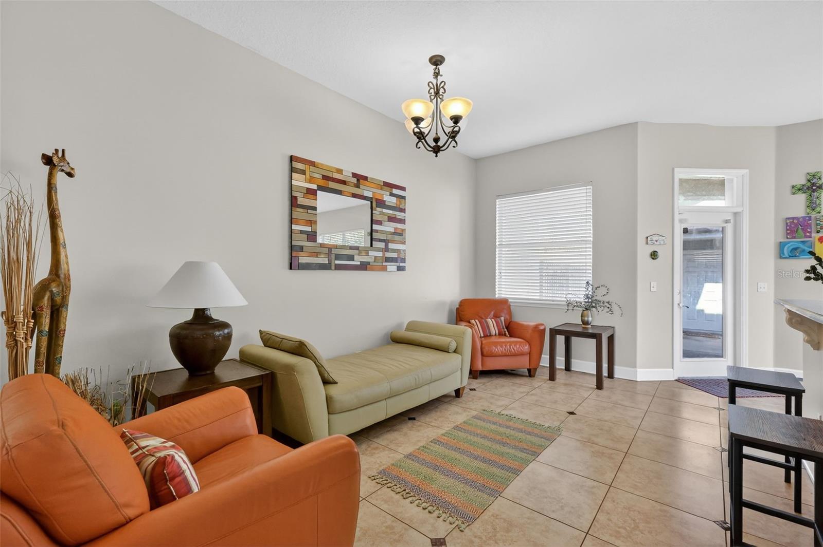 Image 38 of 66 For 111 Steele Street