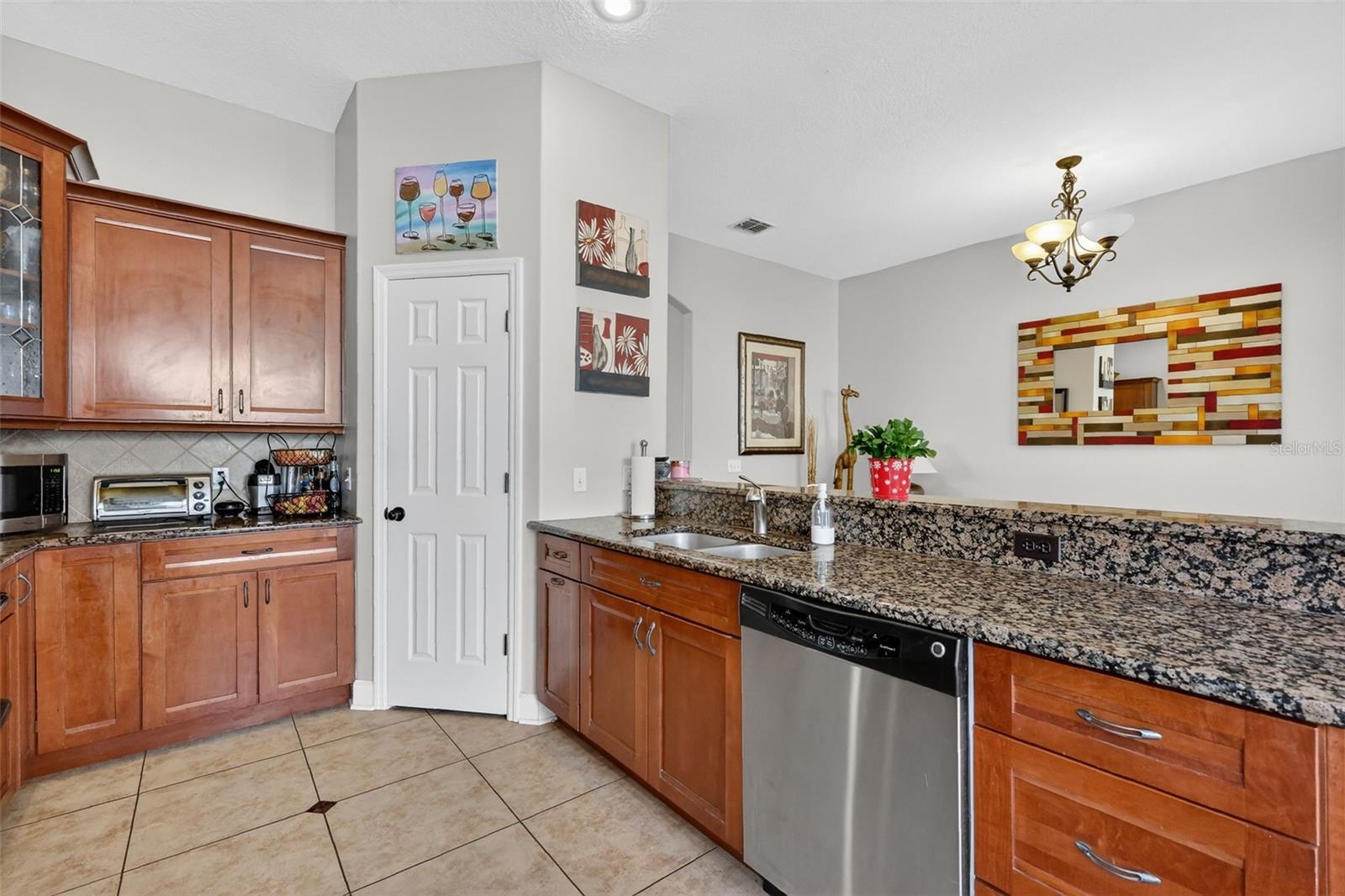 Image 42 of 66 For 111 Steele Street