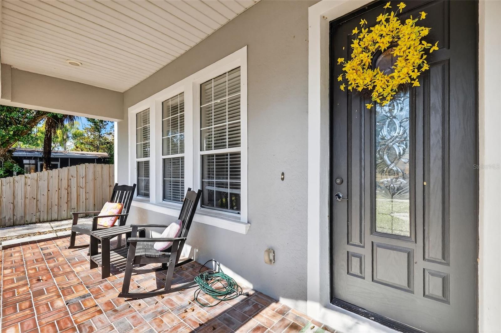 Image 7 of 66 For 111 Steele Street