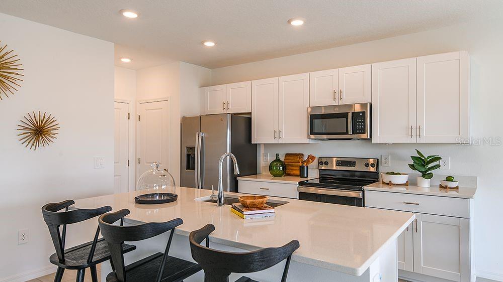 Image 22 of 34 For 735 Hazelwood Court