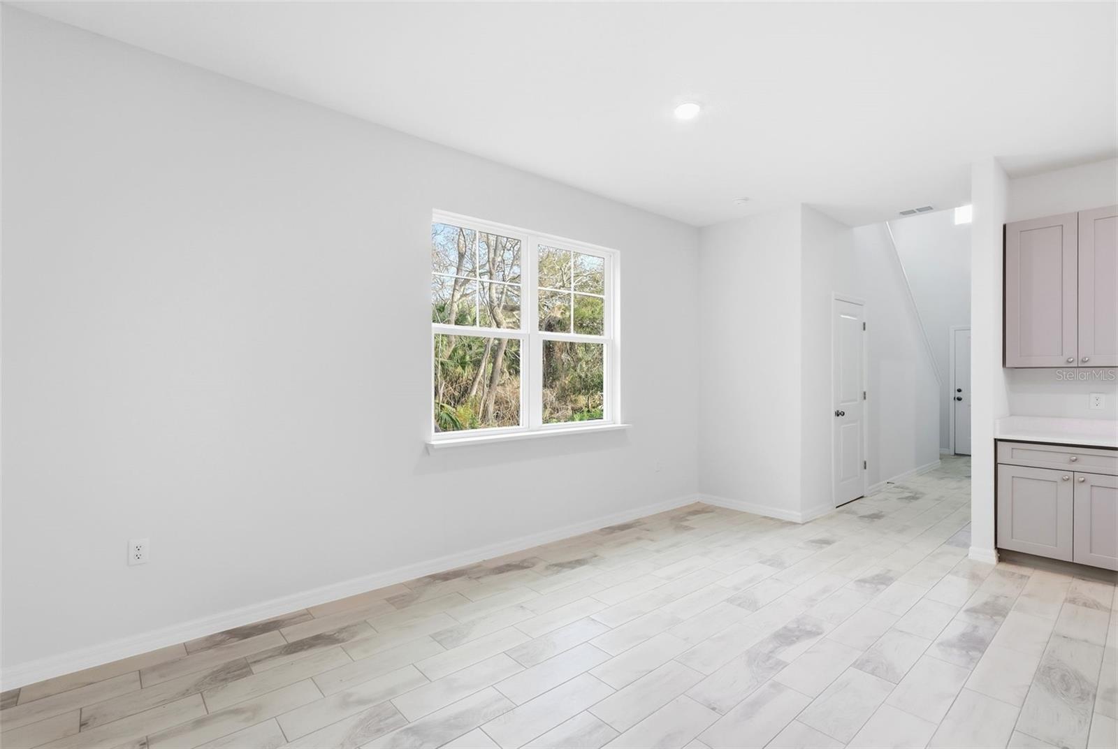 Image 13 of 54 For 808 Campello Street