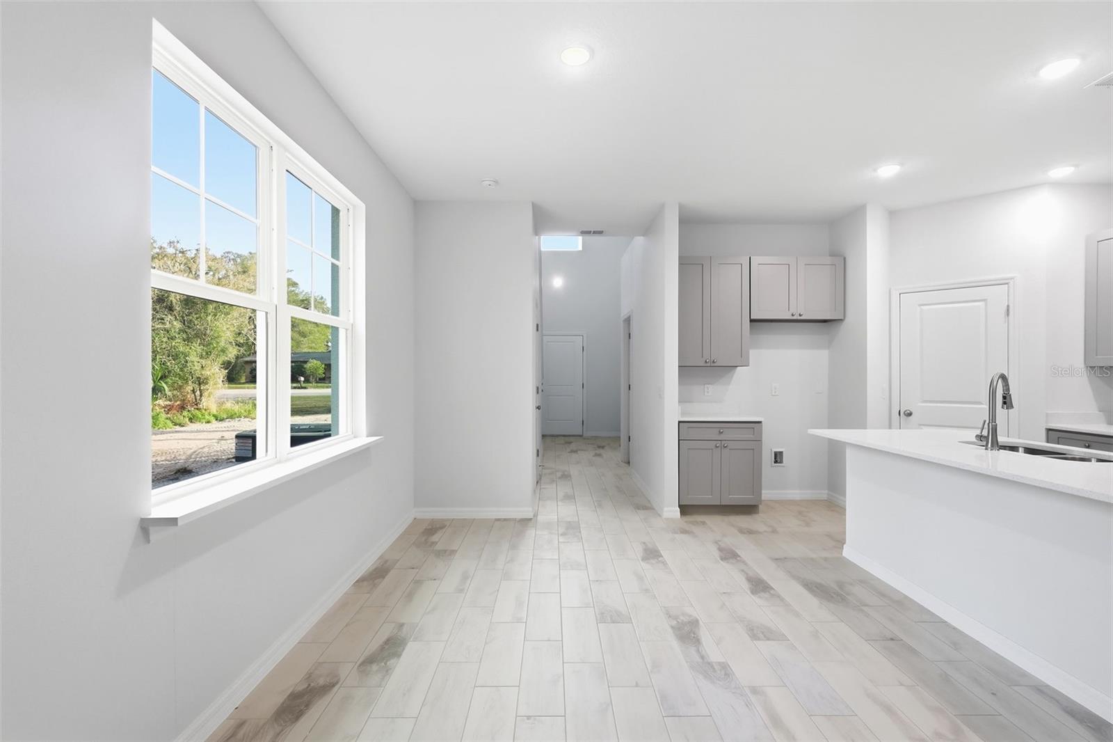 Image 14 of 54 For 808 Campello Street