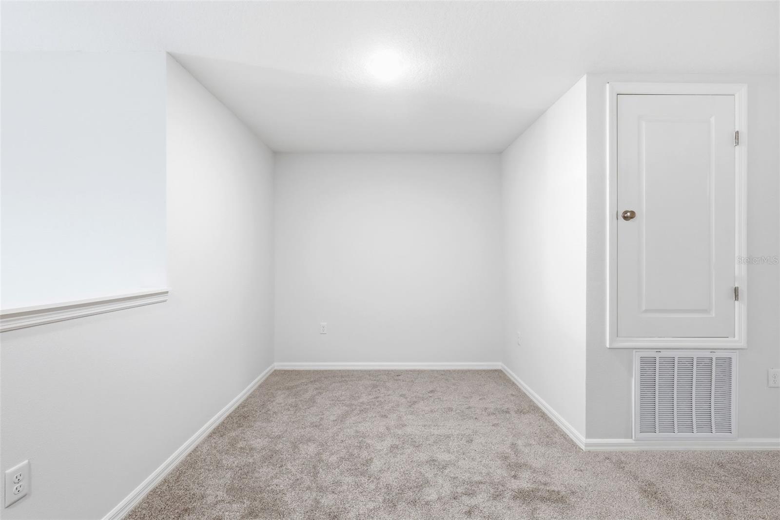 Image 33 of 54 For 808 Campello Street