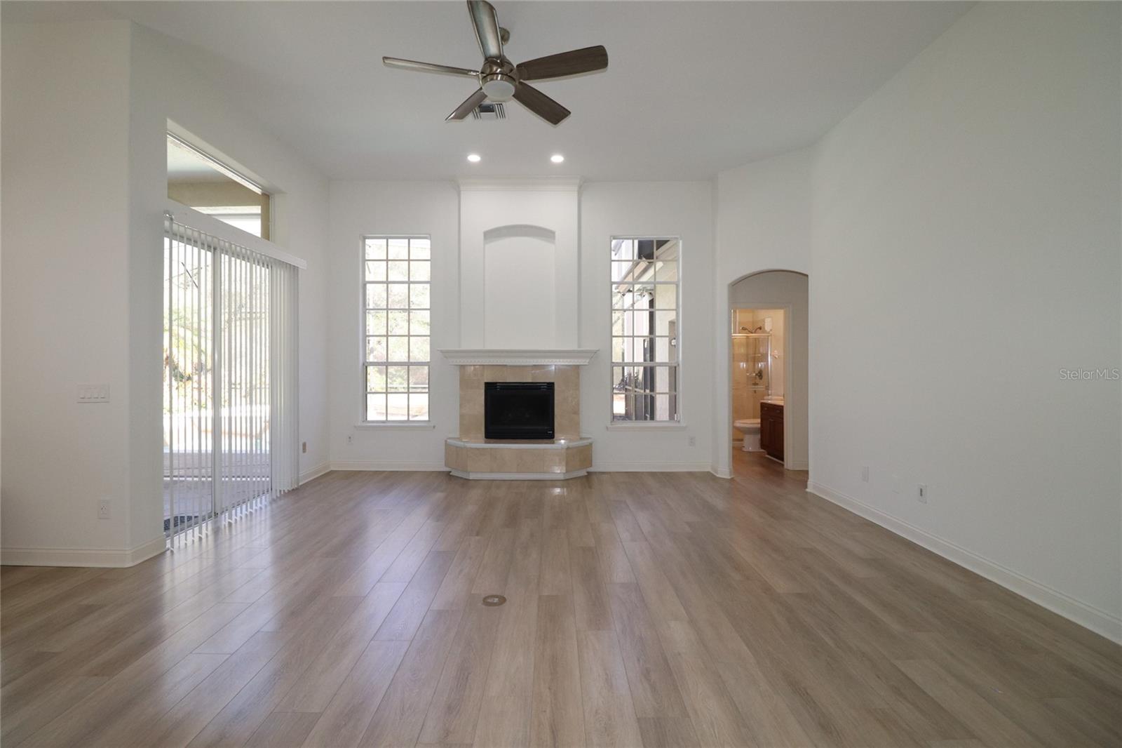 Image 28 of 34 For 1439 Towhee Run