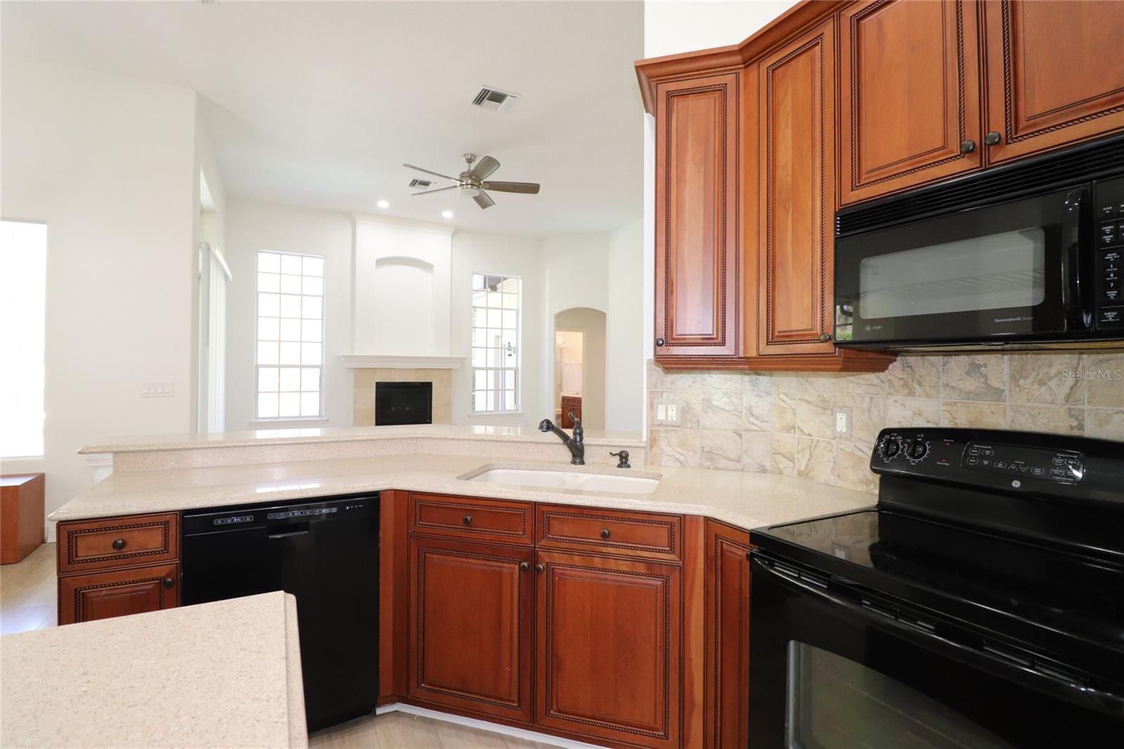 Image 5 of 34 For 1439 Towhee Run