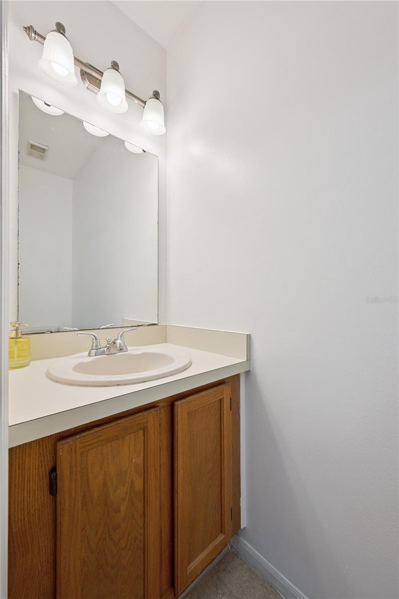 Image 29 of 37 For 565 Green Spring Circle