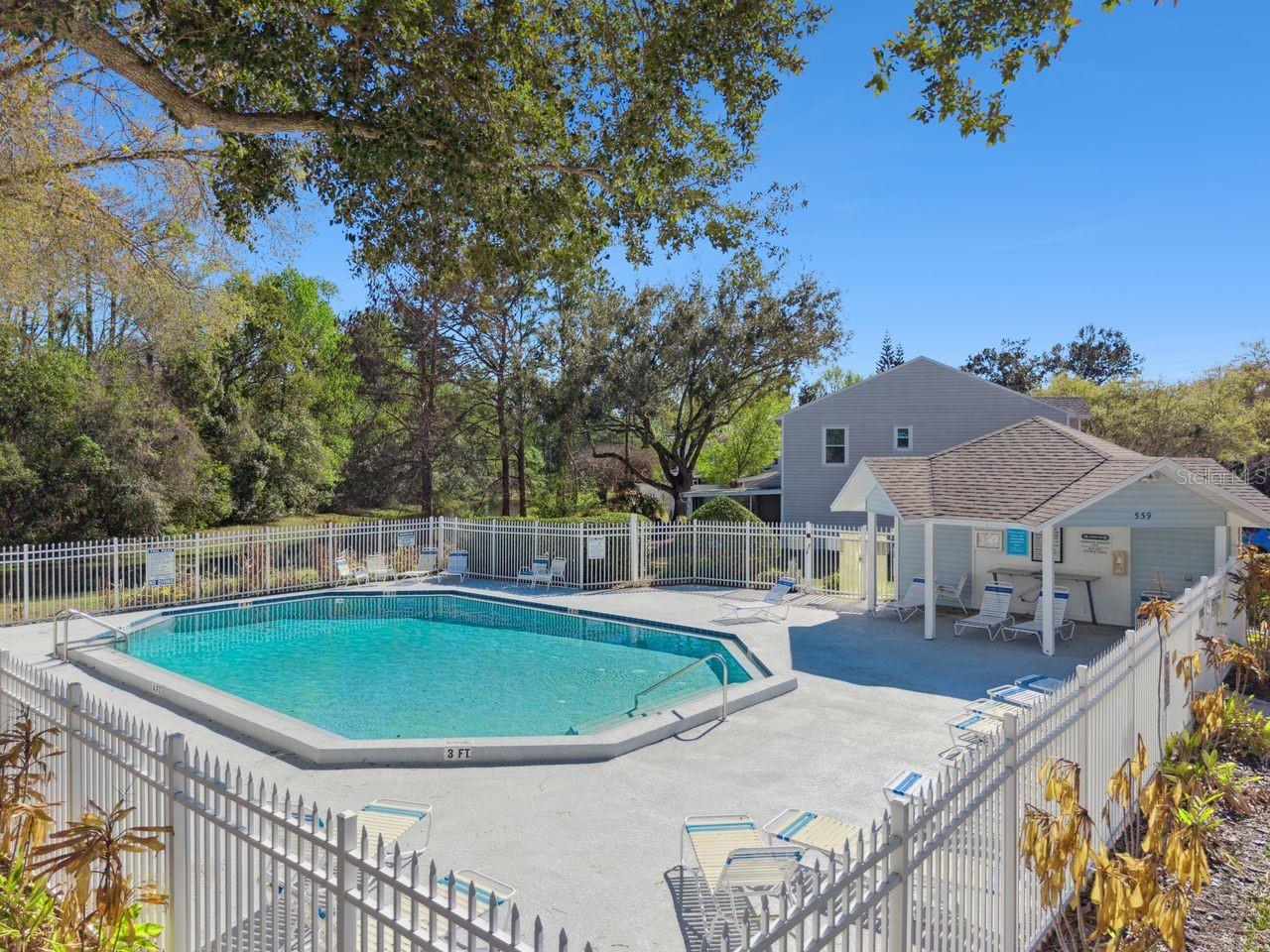 Image 36 of 37 For 565 Green Spring Circle