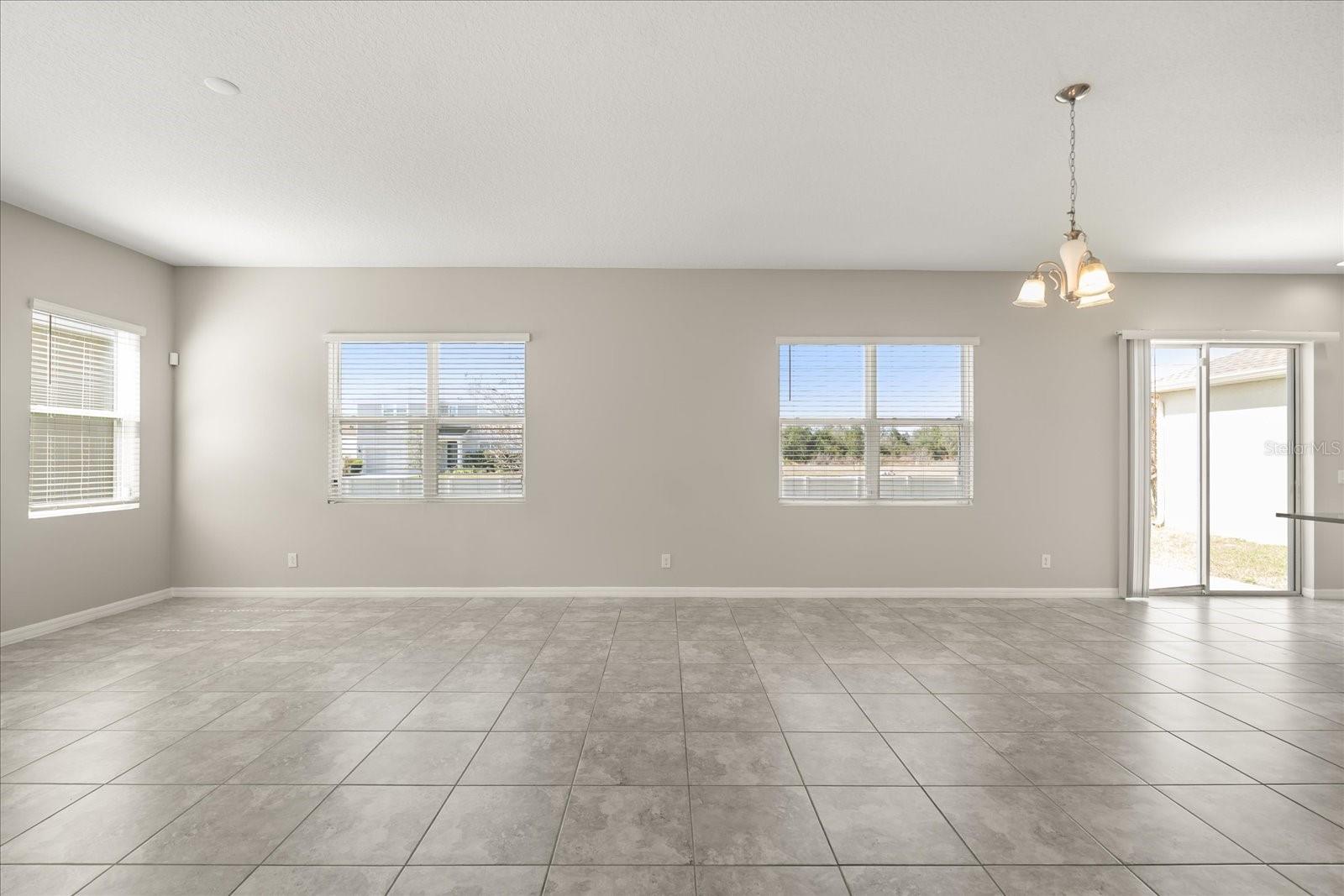 Image 10 of 40 For 5329 Jubiloso Drive