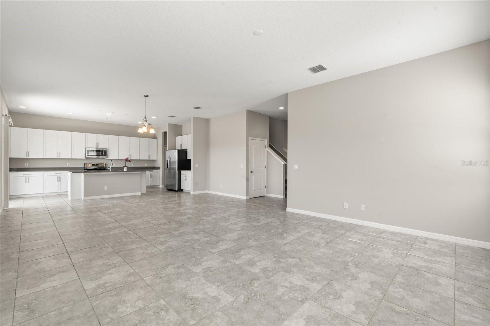 Image 8 of 40 For 5329 Jubiloso Drive