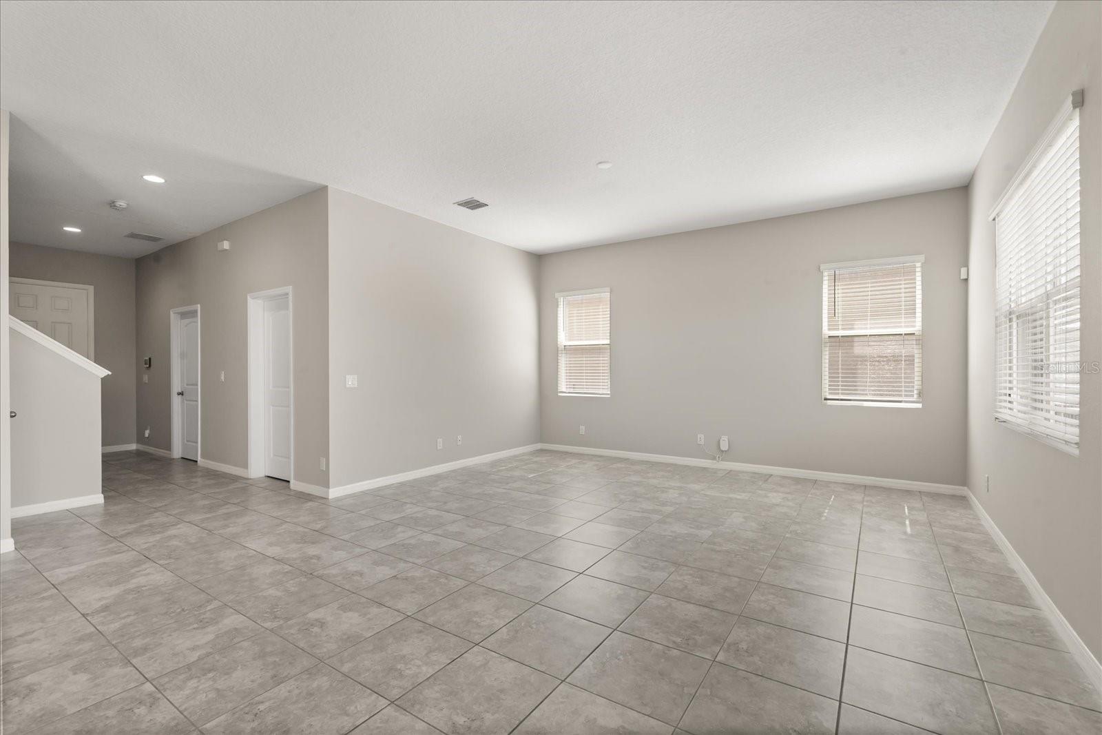 Image 9 of 40 For 5329 Jubiloso Drive